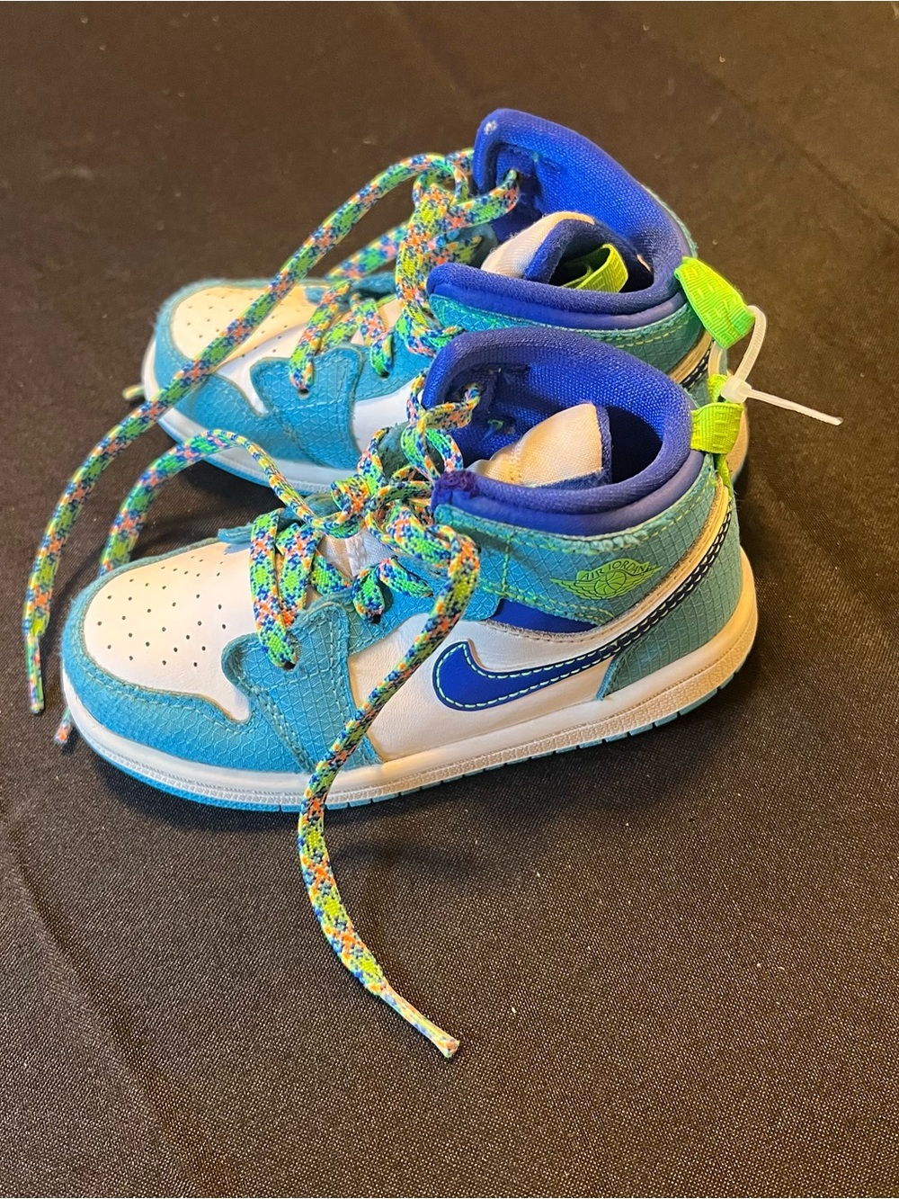 Nike Kids High-Top Sneakers in Teal, Blue, White and Neon Green